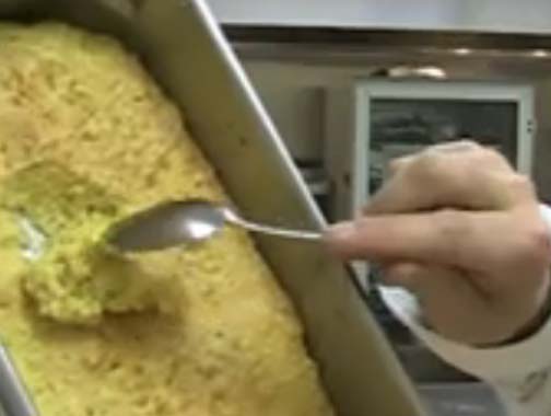 Cooking Coarse-spoon Bread Video