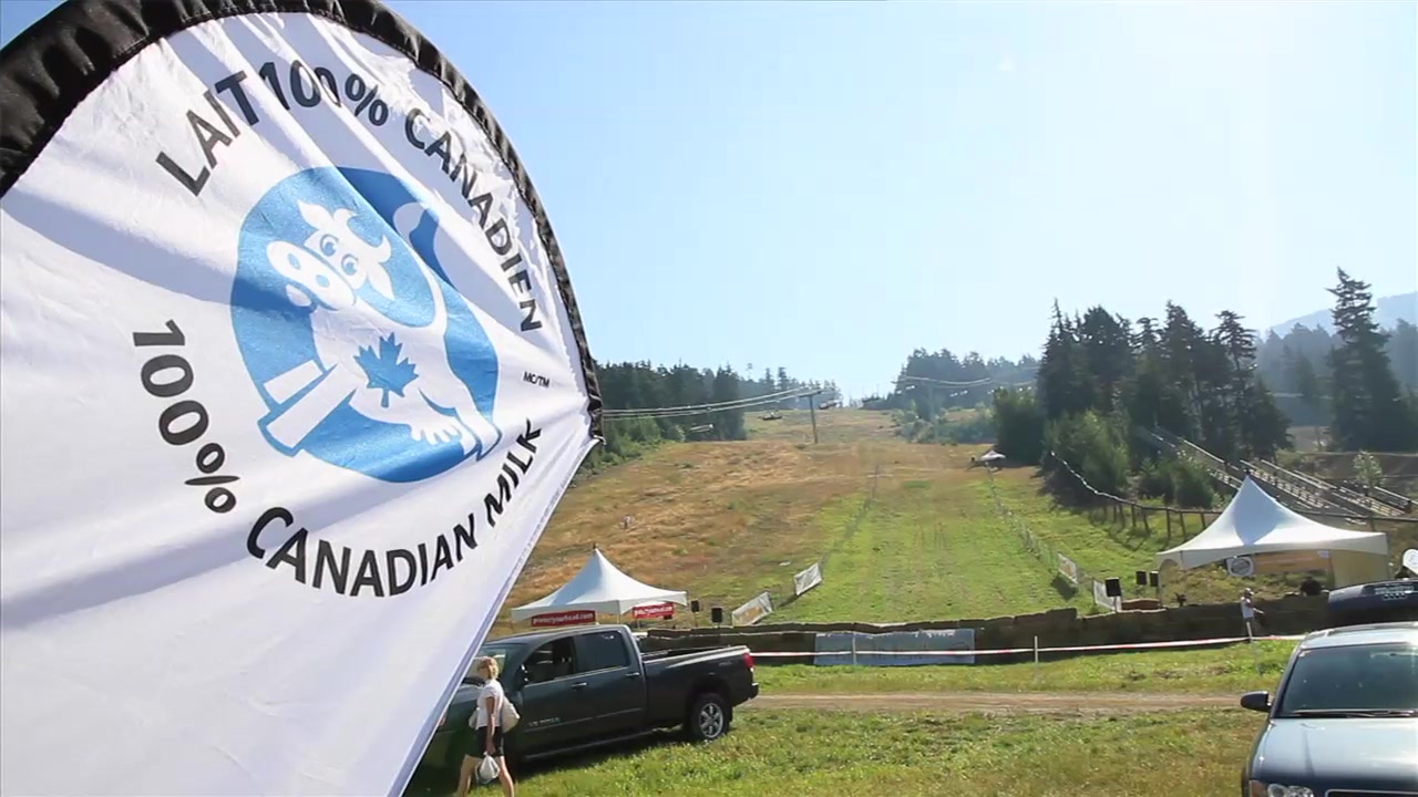 Canadian Cheese Rolling Festival, 2010 Review Video