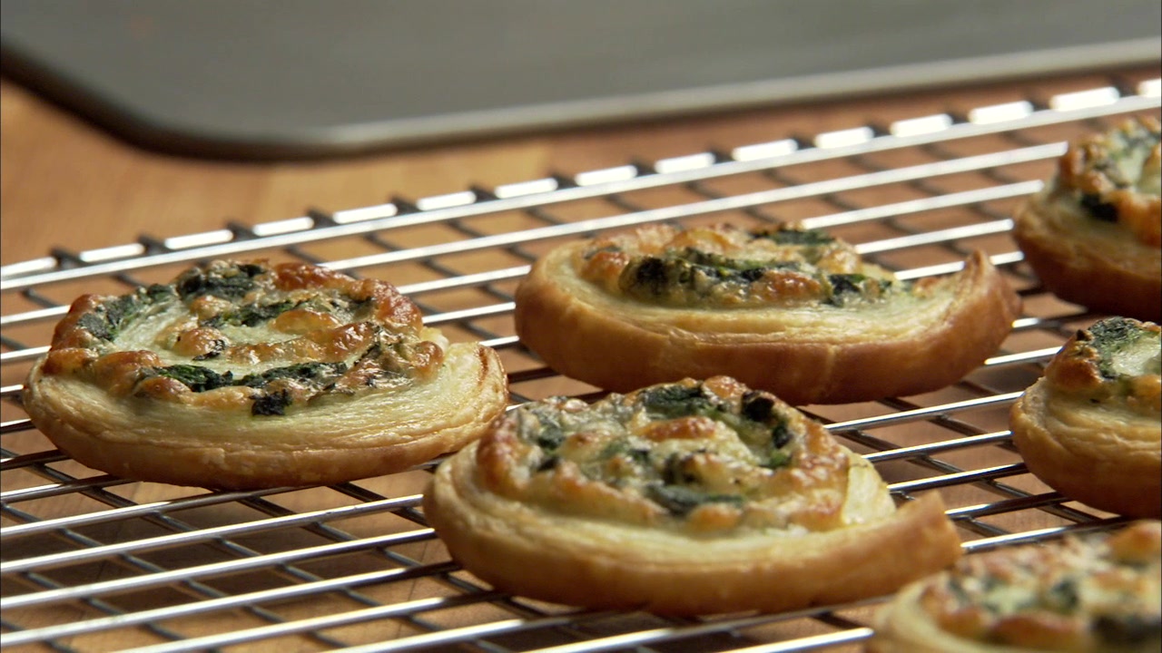 Spinach With Cheese Twist Video