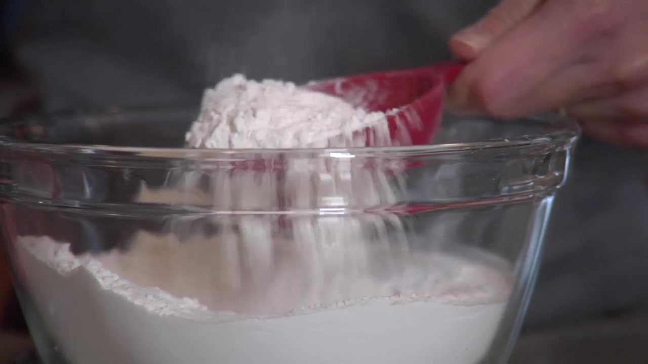 How To Measure Flour Video