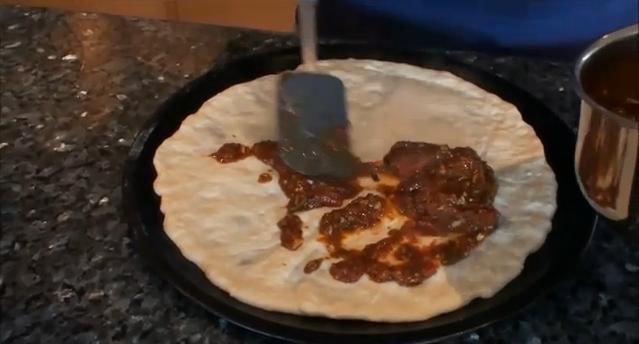 Chunky Fresh Tomato Pizza Sauce Video