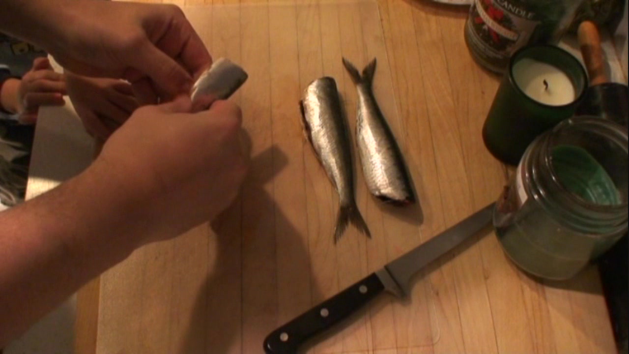 Tips To Make Puttanesca Sauce With Fried Sardines Video