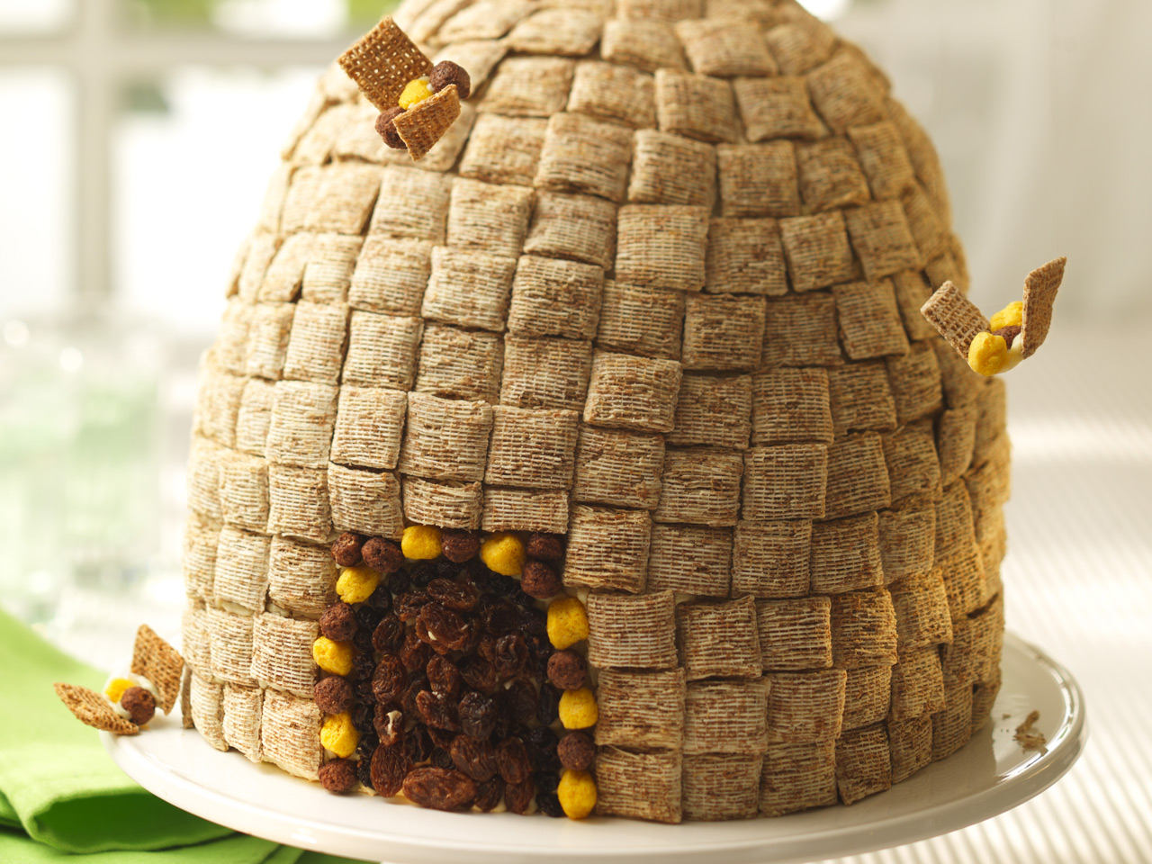 Get Arty With Food: Summer Beehive Video