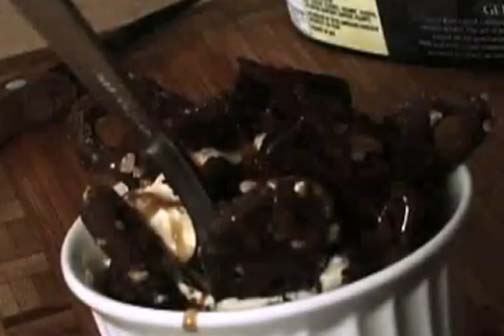 Brownie Bowl Caramel Sundae