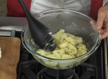 Cucumber In Yogurt Dressing 