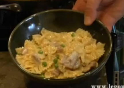 Bacon Onion Farfalle Pasta