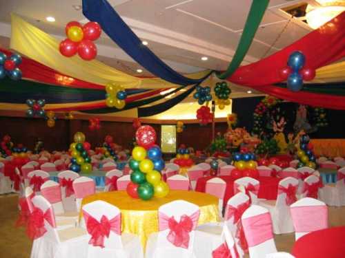Birthday Table Setting