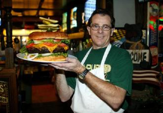 The Cheeburger Cheeburger Restaurant Review