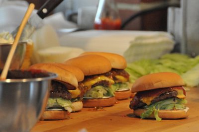 Apple Pan Restaurant Review
