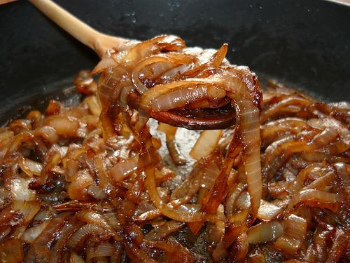 How to caramelize onions