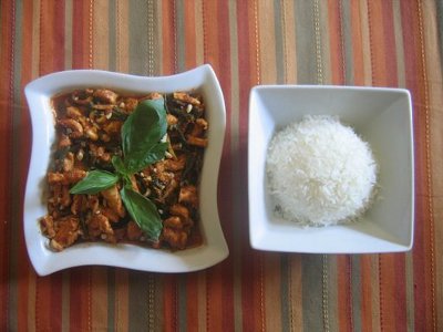 How To Eat Phat Phrik?