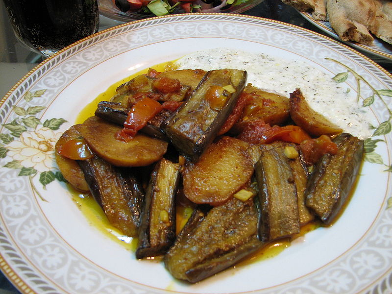 How To Eat Badenjan - Afghan Eggplants