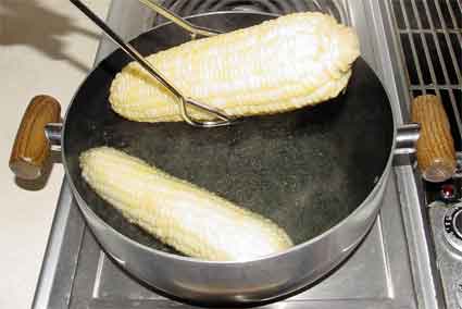 How To Boil Corn On The Cob? – Coronation Of The Corn