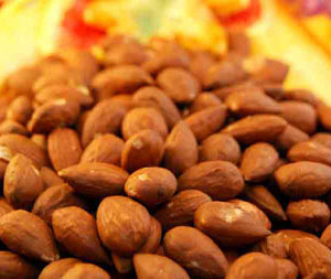 How To Dry Roast Almonds – A Tasteful Toast To Beauty And Health