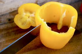 What Is An Easy Way To Cut A Bell Pepper        