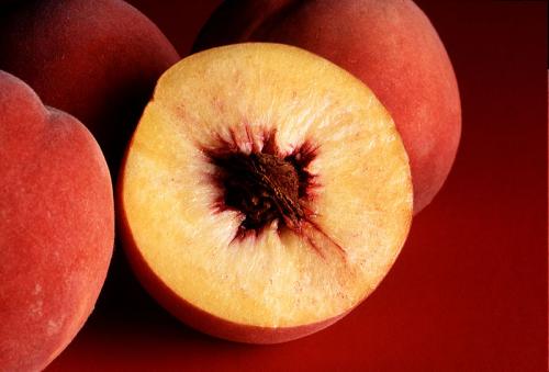 How To Use Peach For Skin Care