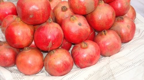 Is It Safe To Eat Pomegranate During Pregnancy?