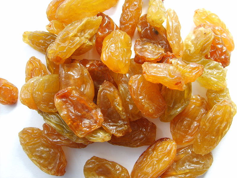 A Debonair Menu To Honor National Raisin Day