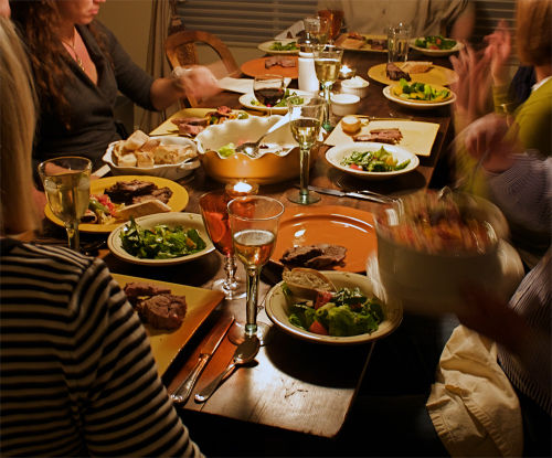 How To Organize A Diet Dinner Party At Home 