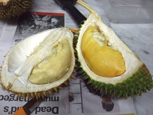 How To Eat Durian?