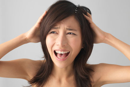 Top 5 Natural Remedies For Dandruff