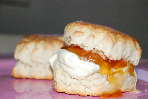 Caramel Curls With Apricot Cream