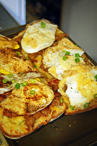 Bacon & Cheese Breakfast Pizza