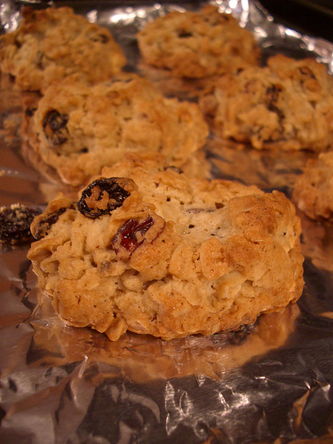 Chewy Oatmeal Cookies