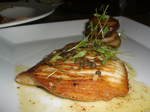 Chicken With Garlic And Basil Puree