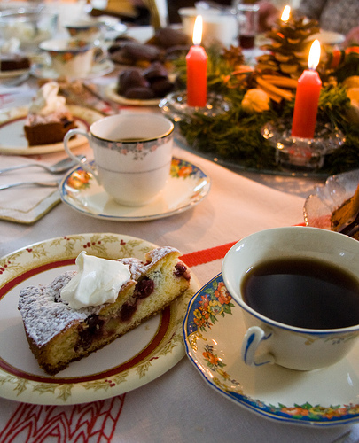 Christmas Tree Bubble Coffee Cake