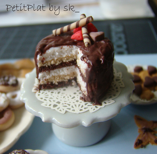 One Layer Fruit Cake