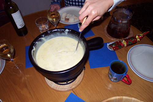 Swiss Cheese Fondue With Milk 