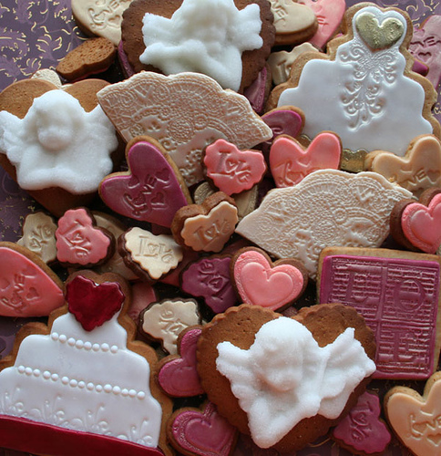 How to Decorate Wedding Cookies