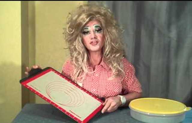 Tupperware Chip N Dip : A Demo Video